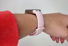 Xiaomi Smart Band 9 يرتديه مراجعنا